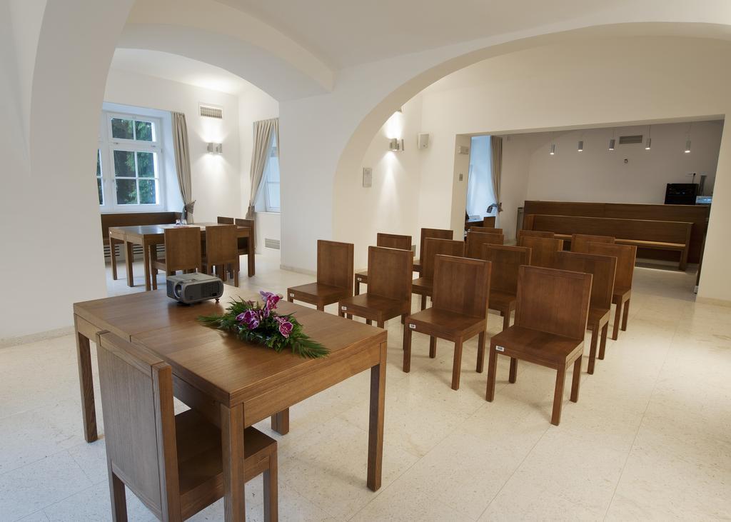 Rimske Terme - Hotel Zdraviliski Dvor Rimske Toplice Εξωτερικό φωτογραφία