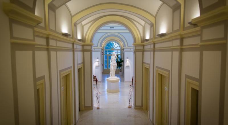 Rimske Terme - Hotel Zdraviliski Dvor Rimske Toplice Εξωτερικό φωτογραφία