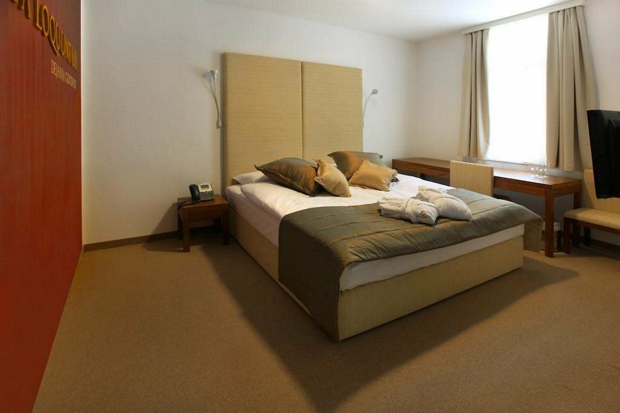 Rimske Terme - Hotel Zdraviliski Dvor Rimske Toplice Εξωτερικό φωτογραφία