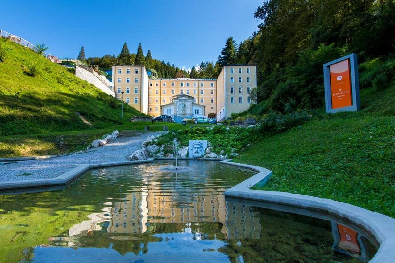 Rimske Terme - Hotel Zdraviliski Dvor Rimske Toplice Εξωτερικό φωτογραφία